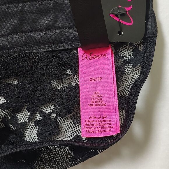 New With Tag La Senza Size XS High Waist Black Garter Skirt - Picture 13 of 14